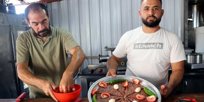 Yöresel Lezzetler Yapan 4 Arkadaştan Başka Şehirlere Giden Esnafa "hatay'a Dönün" Çağrısı