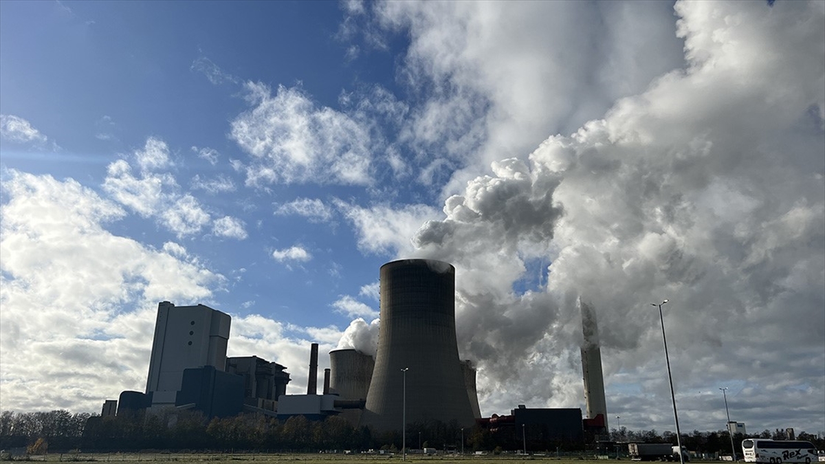 Avrupa'da Karbon Salımı Yılın İlk Çeyreğinde Yüzde 2,9 Azaldı