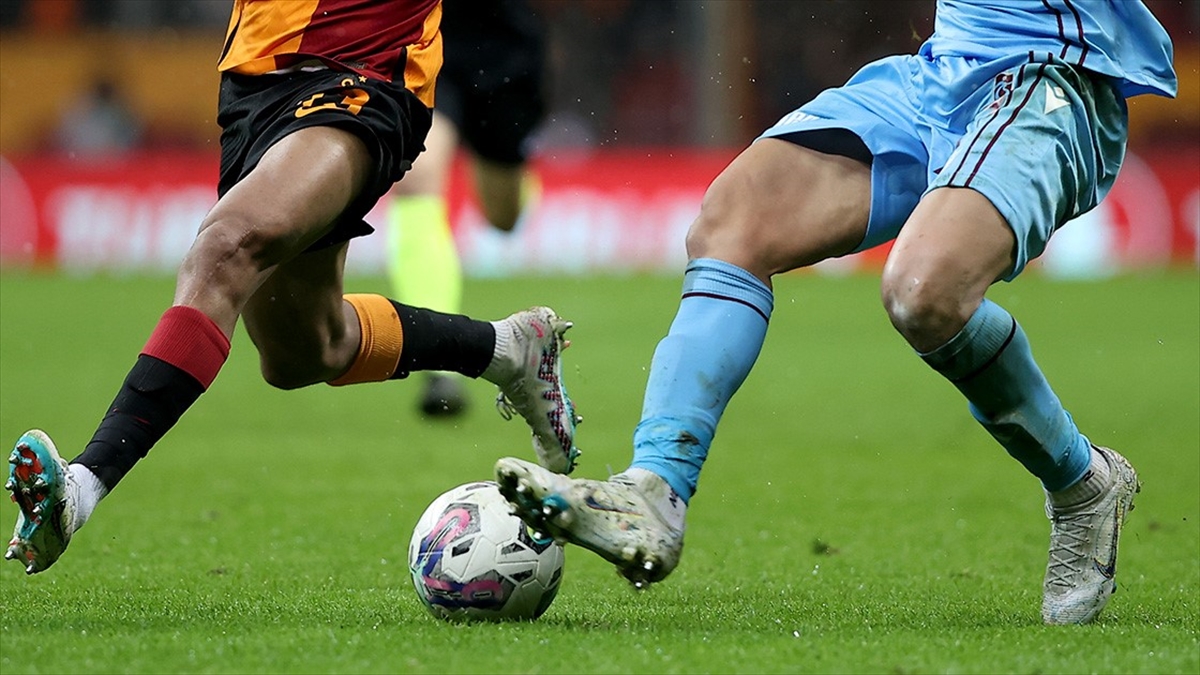 Galatasaray, Yarın Trabzonspor'u Konuk Edecek