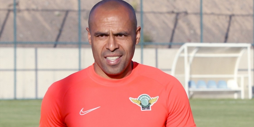 Ne Yeşil Sahalardan ne de Türkiye'den Kopamadı