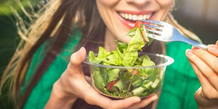 Antibiyotik alırken salata tüketimine dikkat