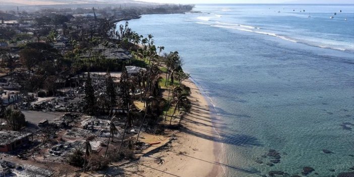 Hawaii Valisi Green, Yangınların Sürdüğü Maui'nin "küllerinden Yeniden Doğacağını" Söyledi