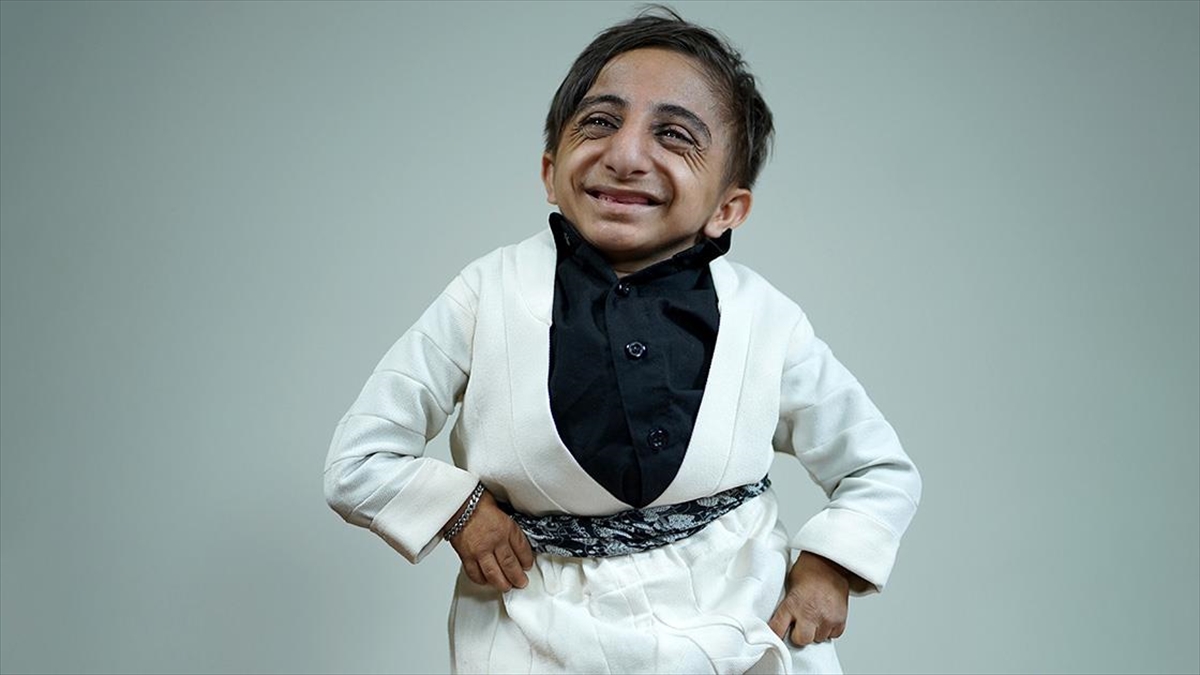 Dünyanın En Kısa Adamı İranlı Kadirzade’den En Uzun Adamı Mardinli Sultan’a Selam