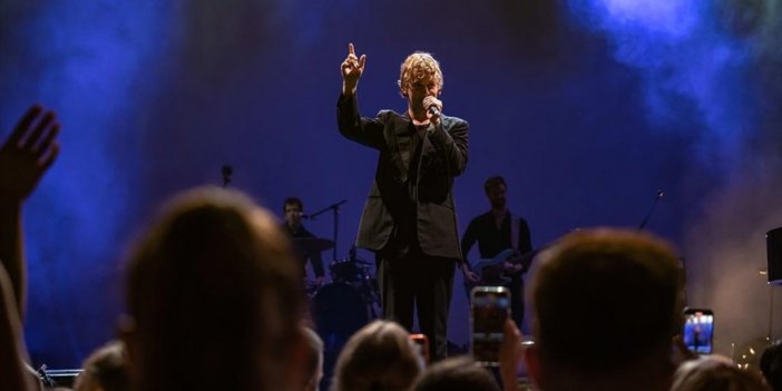 İngiliz Şarkıcı Ve Söz Yazarı Tom Odell, Antalya'da Konser Verdi
