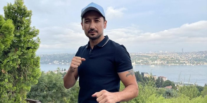 "para Konuşur" Filminin Başrol Oyuncusu Selçuk Kılıç: Projemiz Diğer Dövüş Filmleriyle Kıyaslanamaz