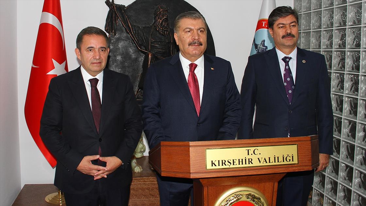 Sağlık Bakanı Koca: Asla Eski Kapandığımız Dönemlere Geçme Gibi Bir Durum Söz Konusu Değil