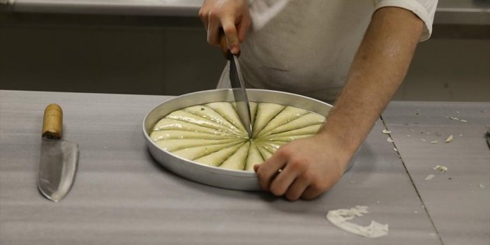 Diplomalı Baklava Ustaları Geliyor