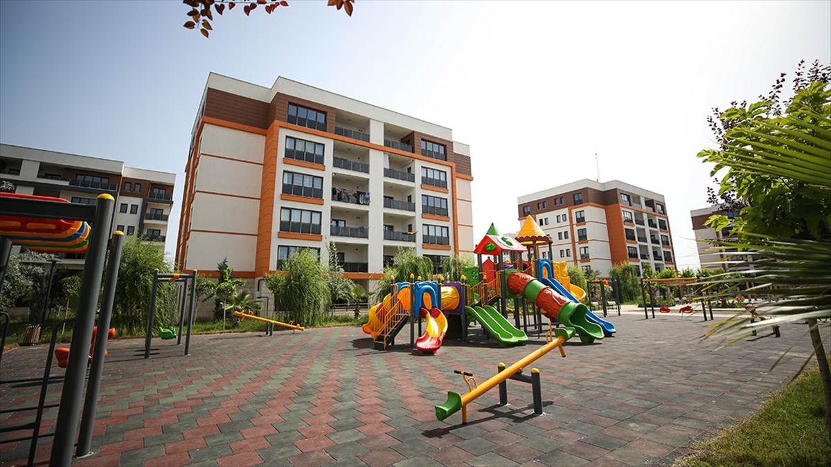 Yerinde Dönüşüm Projesi'ne Müracaat Edenlerin Sayısı 200 Bine Yaklaştı