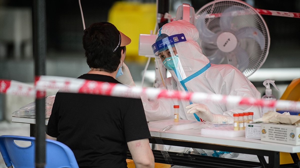 Araştırma: Çin'de 2 Ayda 1,87 Milyon Kişi Kovid-19'dan Ölmüş Olabilir