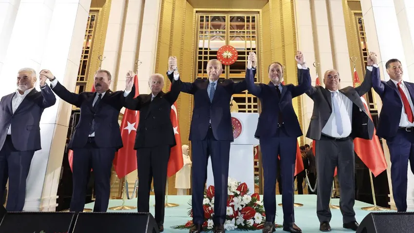 Cumhur İttifakı'ndan şaşırtan emekli zammı çıkışı