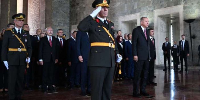 Devlet erkanı 30 Ağustos için Anıtkabir'de