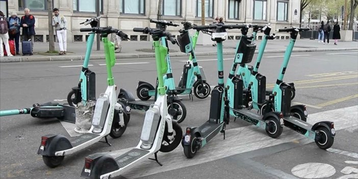 Paris Sokaklarında Kiralık Skuterlerin Toplanması İçin Verilen Süre Doluyor