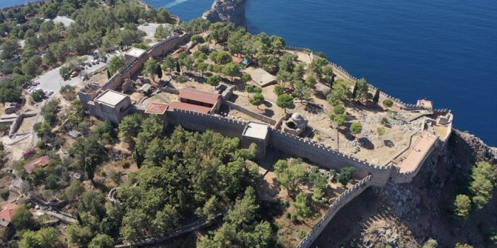 Alanya Kalesi'ndeki Kazılarda 9 Asırlık Hoşgörünün İzlerine Rastlandı