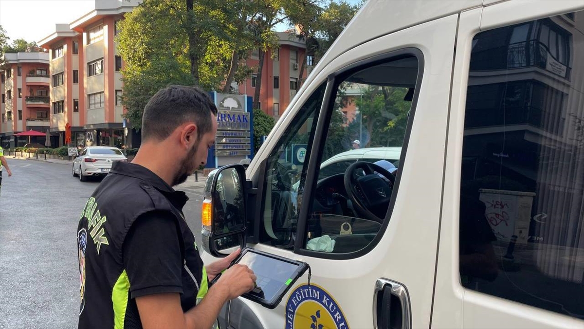 İstanbul'da Okul Servislerine Yönelik Denetim Yapıldı