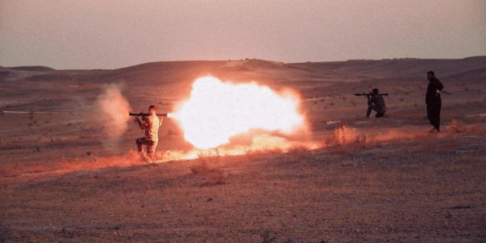 Suriye... Irak... Petrol kentleri yanıyor