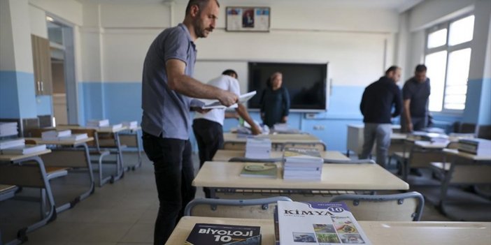 Depremden Etkilenen Nurdağı Ve İslahiye Eğitim Ve Öğretime Hazır