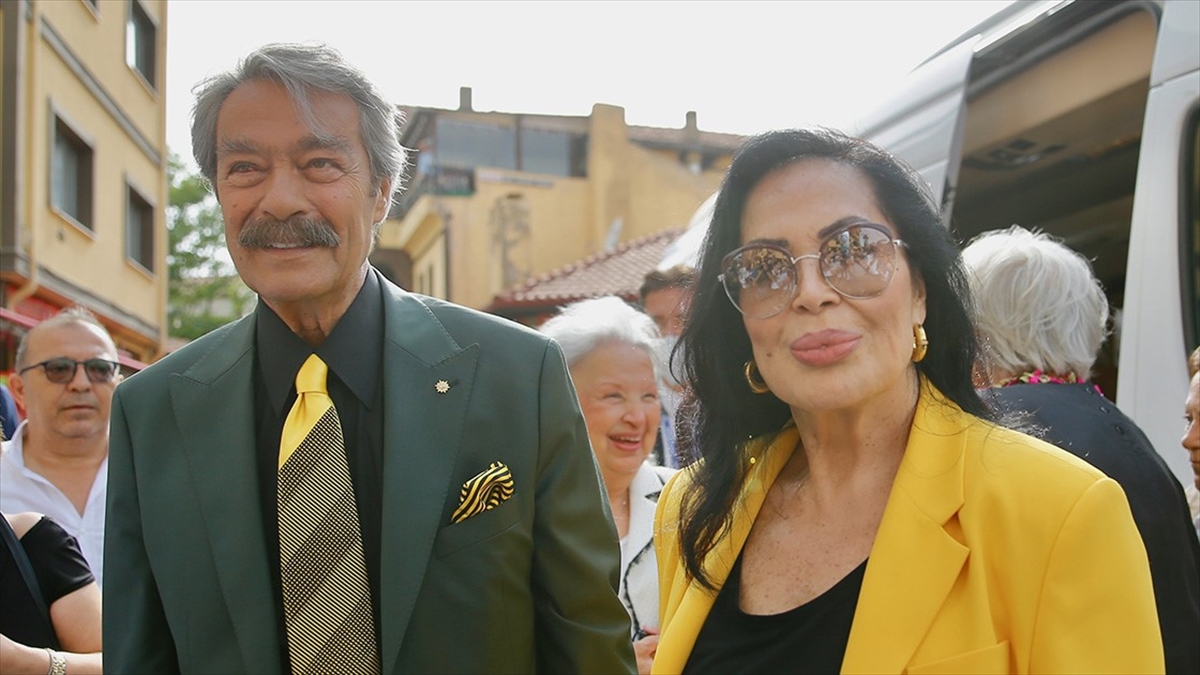 Türkan Şoray İle Kadir İnanır, Adana Altın Koza Film Festivali'nde "sinemamızın Yüzü Özel Ödülü"nü Alacak