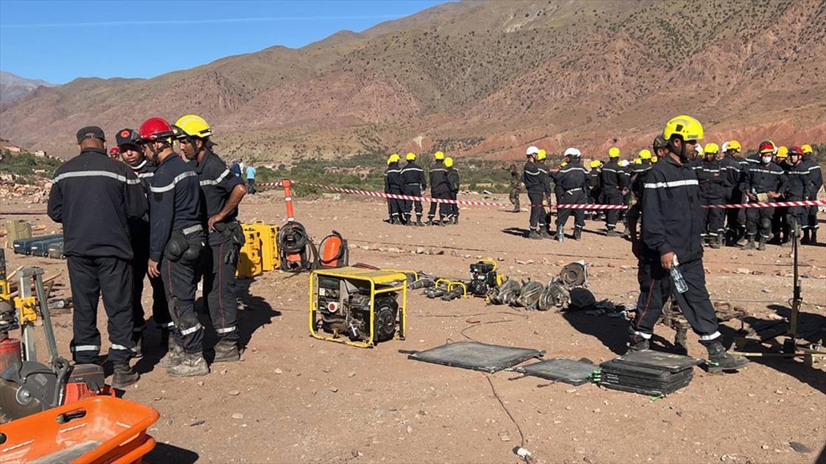 Fas'taki Depremde Enkazdan Sağ Çıkan Depremzede: Kurtulduğumuza Sevinemedik