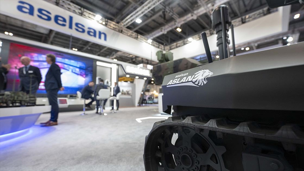 Türk Savunma Sanayisi, İngiltere'de Düzenlenen DSEI 2023 Fuarı'nda Gücünü Gösterdi