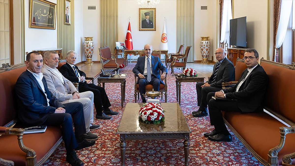 Tbmm Başkanı Kurtulmuş, Kırım Tatarlarının Milli Lideri Kırımoğlu Ve Beraberindeki Heyeti Kabul Etti