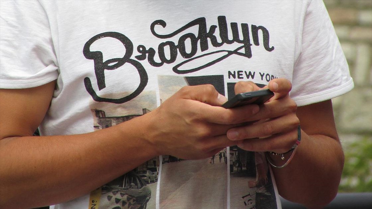 Sosyal Medyada Nefret Söylemi Gençleri Etkisi Altına Alıyor