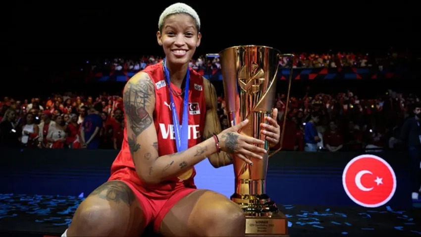 Melissa Vargas milli formaya veda mı edecek?