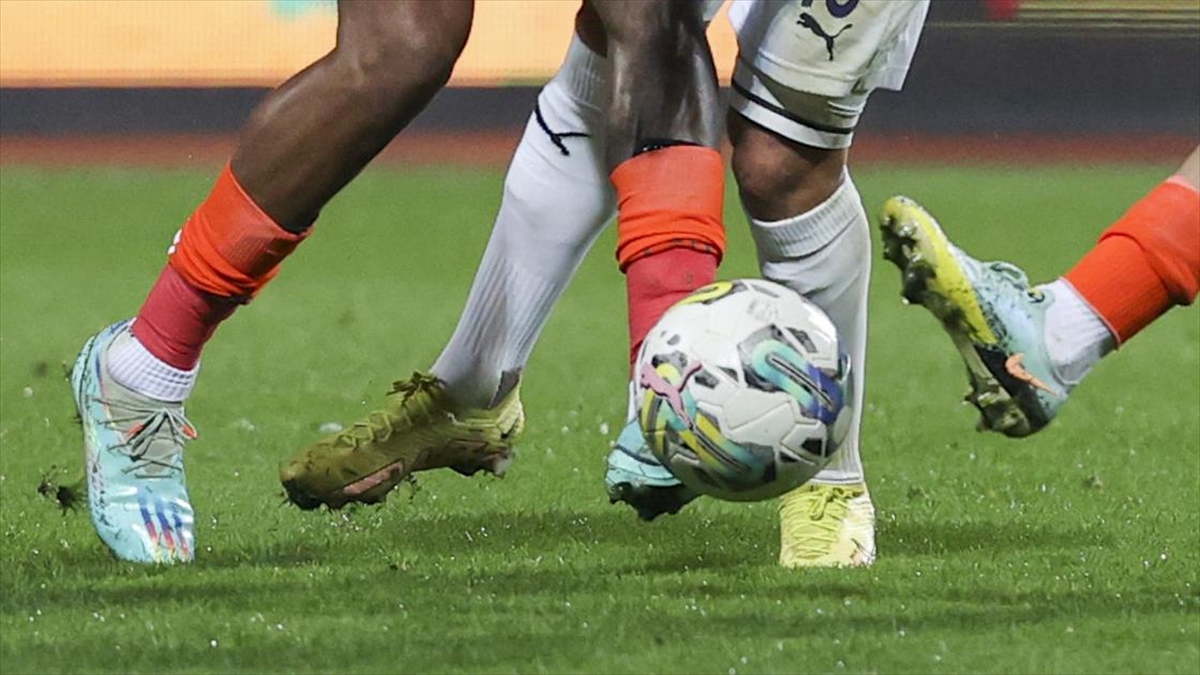 Kasımpaşa, Süper Lig'de Yarın Alanyaspor'a Konuk Olacak