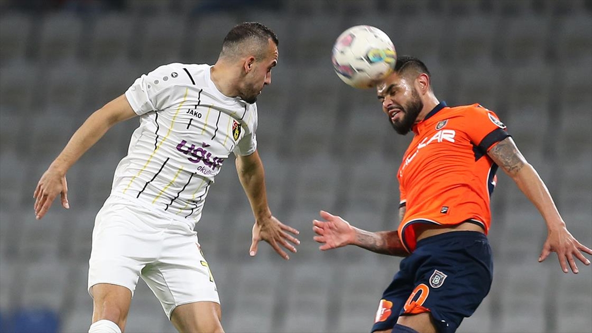 İstanbulspor, Süper Lig'de Yarın Rams Başakşehir'i Ağırlayacak