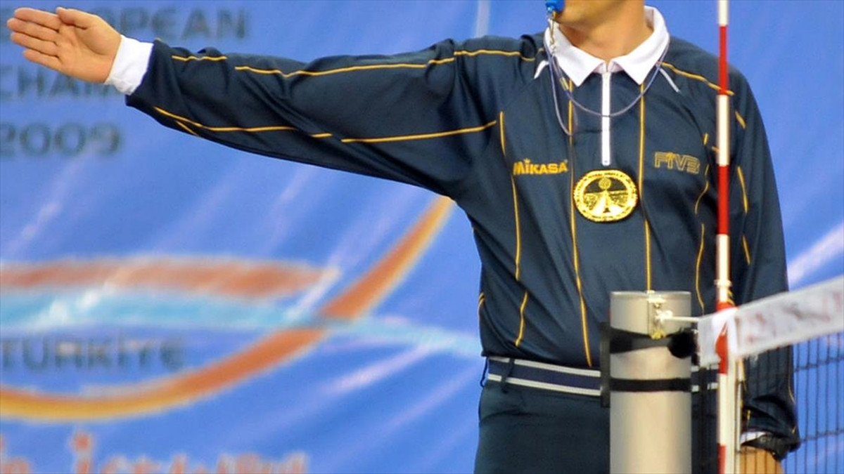 2023 Cev Erkekler Avrupa Voleybol Şampiyonası Finalini Türk Hakem Yönetecek