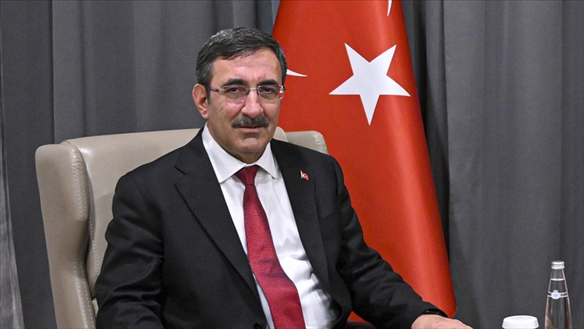 Cumhurbaşkanı Yardımcısı Yılmaz: Orta Vadeli Program'da Öngördüğümüz Üretime, Yatırıma, İhracata Ağırlık Veren Büyüme