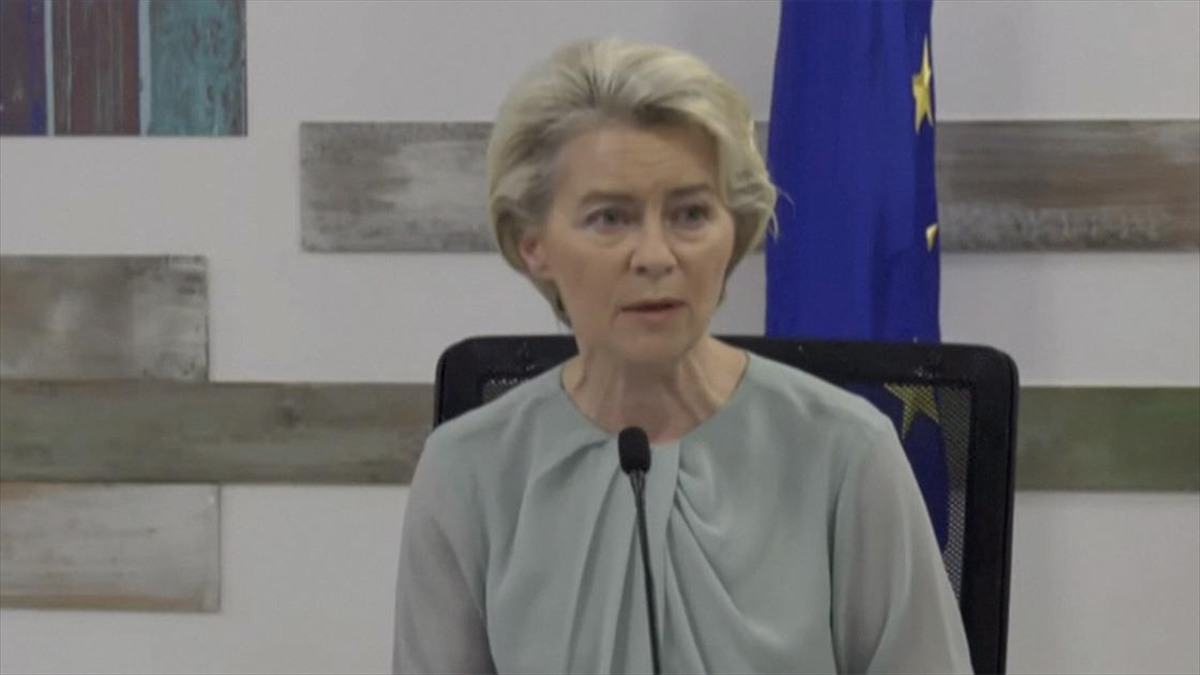 Göç Akınına Uğrayan Lampedusa'ya Giden Ab Komisyonu Başkanı, 10 Maddelik Eylem Planı Sundu