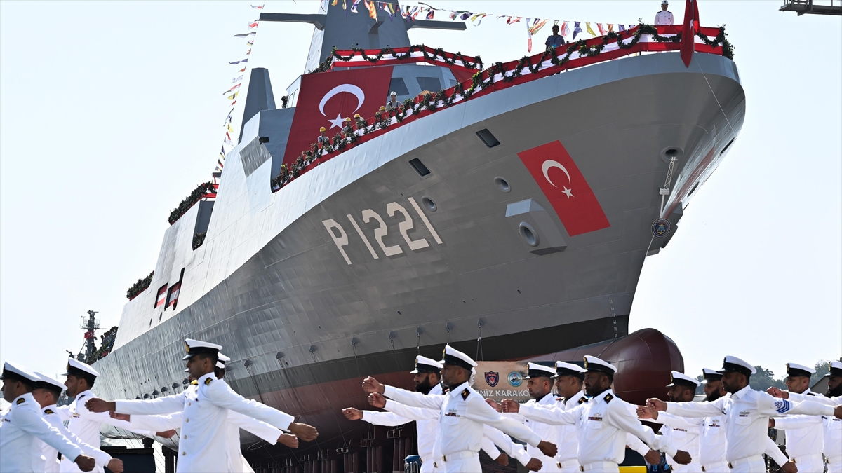 İstanbul'da Pakistan Milgem Teslimatı İle Karakol Gemilerini Denize İndirme Töreni Yapıldı