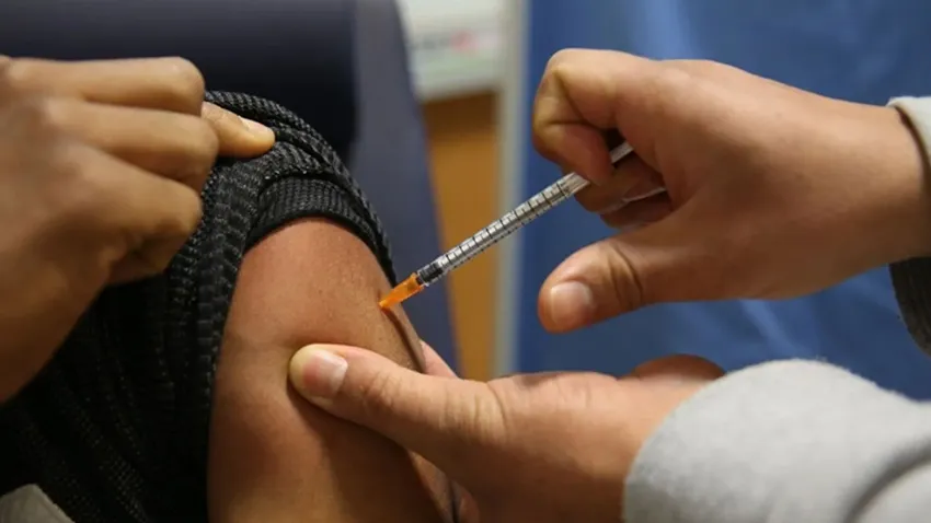 Yeni Kovid-19 salgını sonrası aşı açıklaması