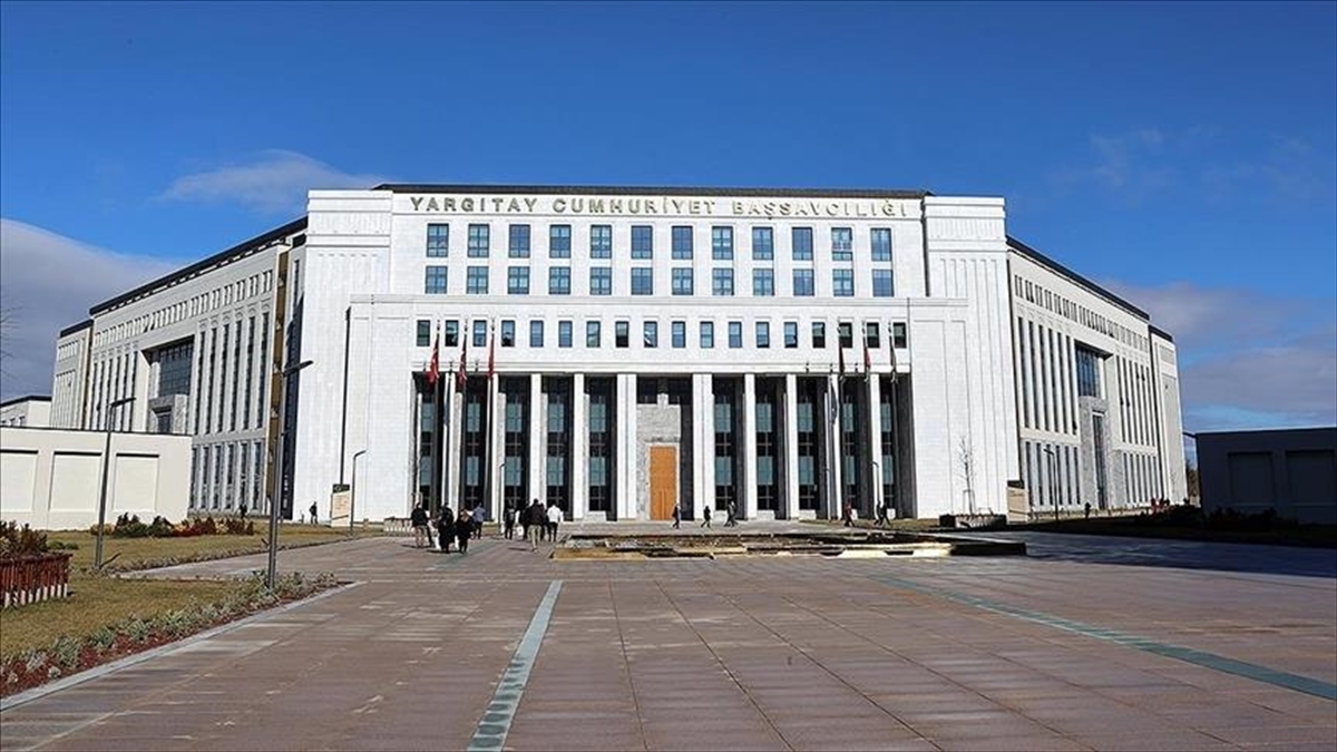 Gezi Parkı Davasında Kavala Ve Atalay'ın Da Arasında Olduğu 5 Sanığın Cezası Onandı