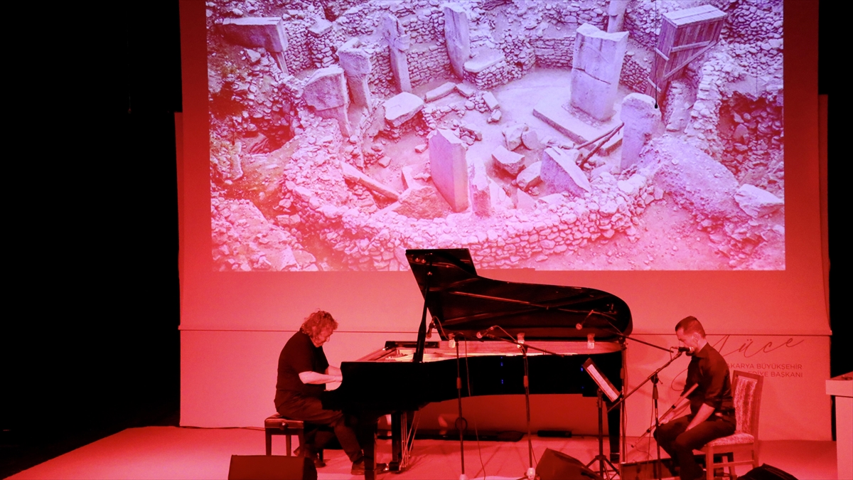 Piyanist Tuluyhan Uğurlu Sakarya'da Konser Verdi