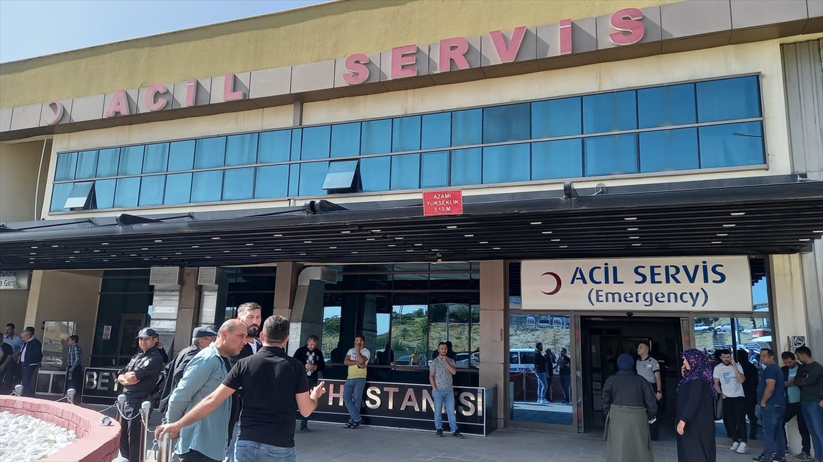 Beypazarı'nda Kömür Madeninde Çökme Sonucu Oluşan Hava Basıncından Dolayı 15 İşçi Hafif Yaralandı