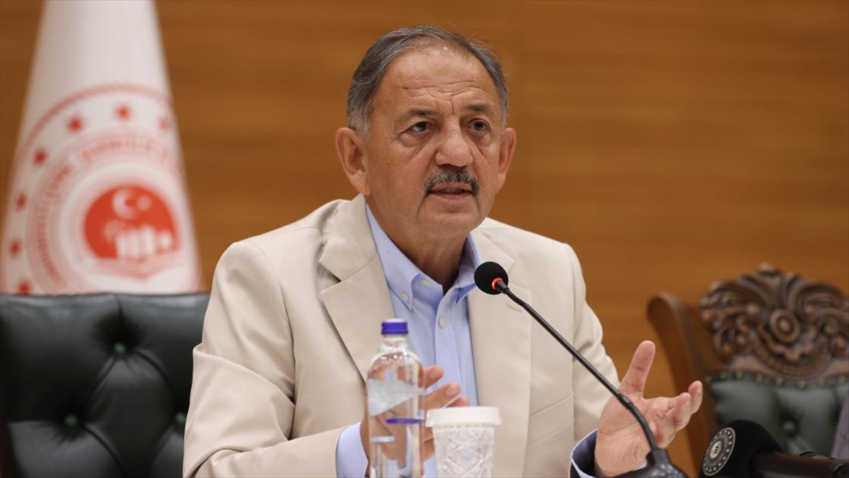 Bakan Özhaseki: Depremden Zarar Gören Şehirlerimizde Yaklaşık 50 Bin Konut Ve Köy Evimizin İnşaatını Bitirmek Üzereyiz