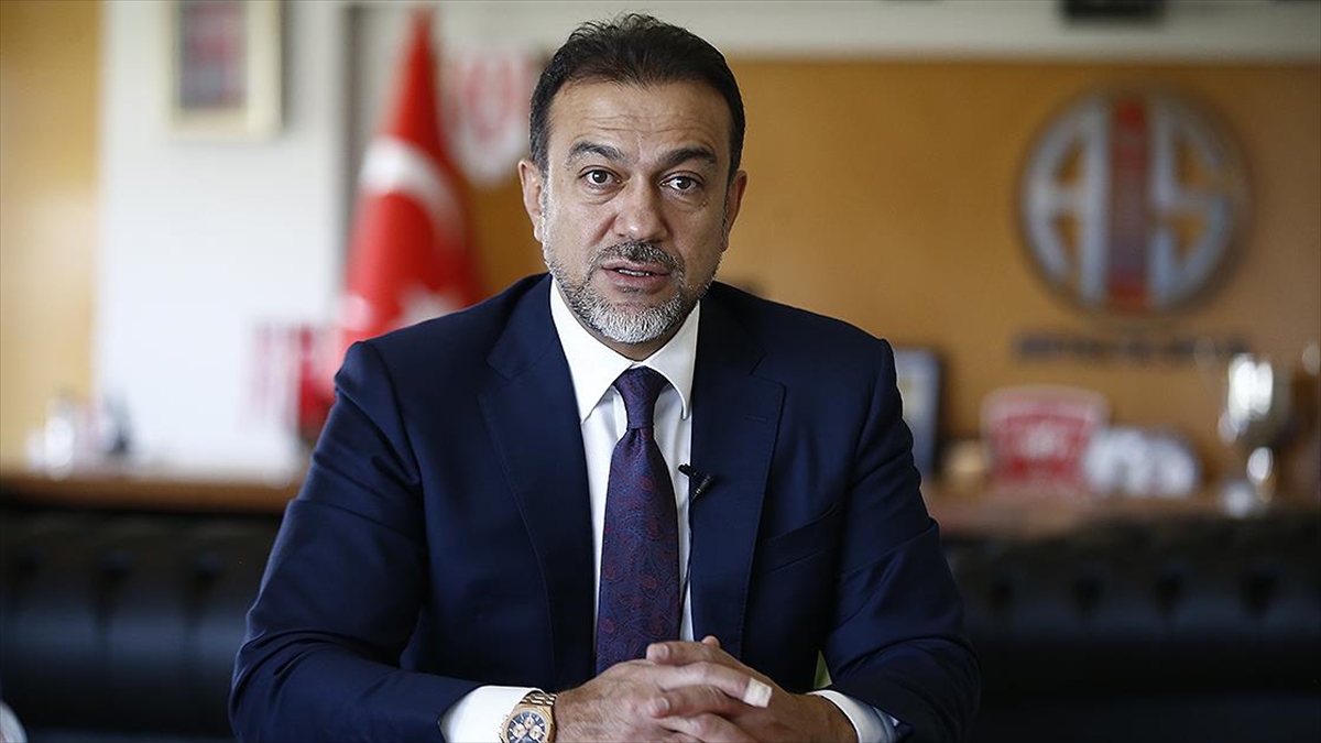 Antalyaspor Başkanı Sabri Gülel, Görevinden Ayrıldığını Açıkladı