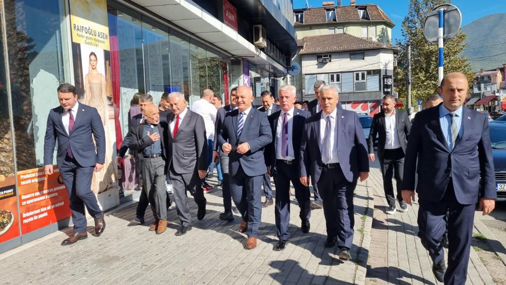 Binali Yıldırım Uluslararası Vizyon Üniversitesini Ziyaret Etti