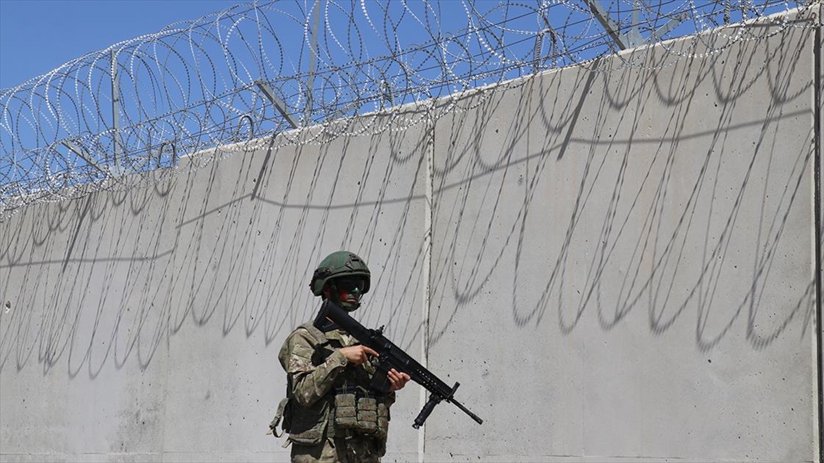 Düzensiz Göç, Kaynak Ülkelerde Ve Sınırlarda Önlenecek