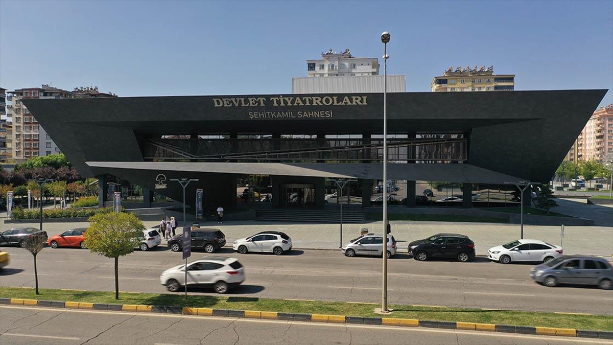Devlet Tiyatrosu Şehitkamil Sahnesi Güneydoğu'nun Yeni Kültür, Sanat Ve Bilim Merkezi Olacak