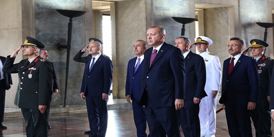 Yüksek Askeri Şura (YAŞ) Toplantısı Öncesinde YAŞ Heyeti Anıtkabir'e Çıktı