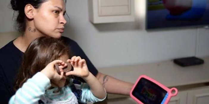 Kocasını bıçaklayıp, yüzüne tiner attı