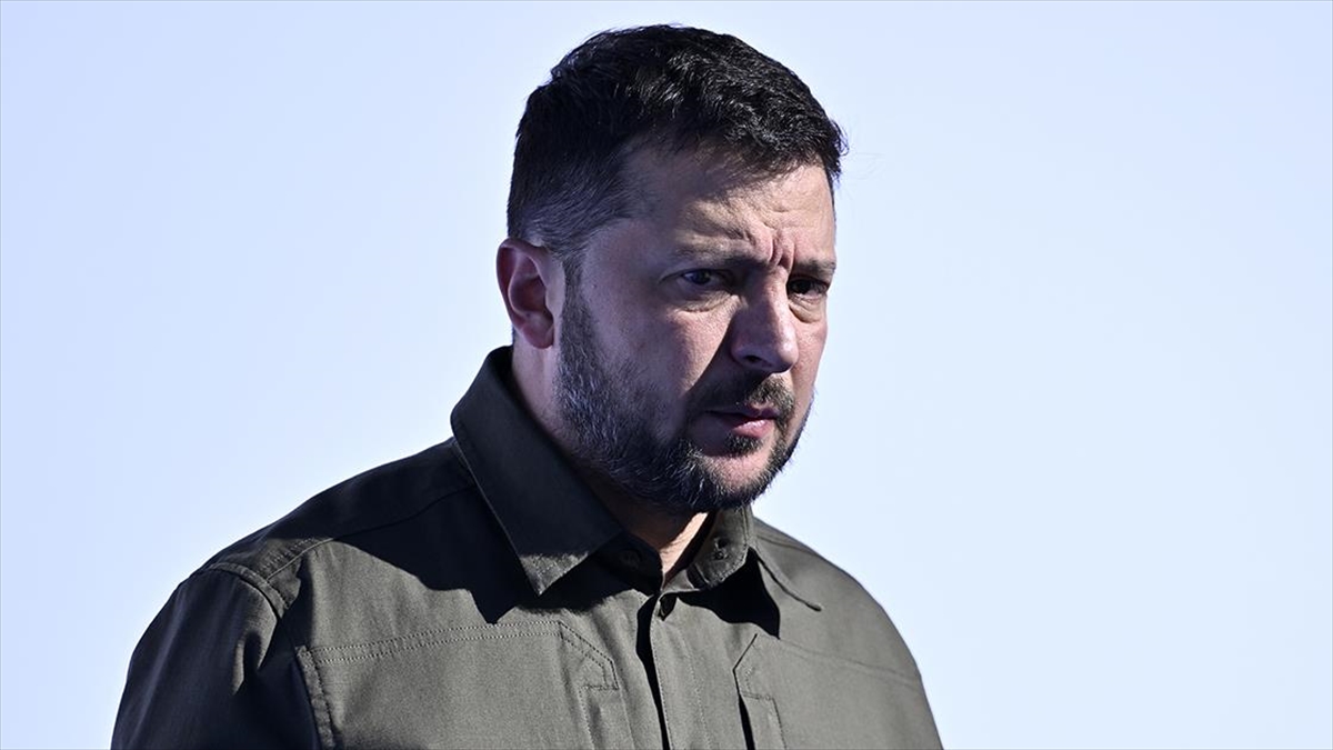 Zelenskiy: "Kırım Ve Çevre Sular Üzerinde Tam Ateş Kontrolü Sağlamış Değiliz Ama Sağlayacağız"