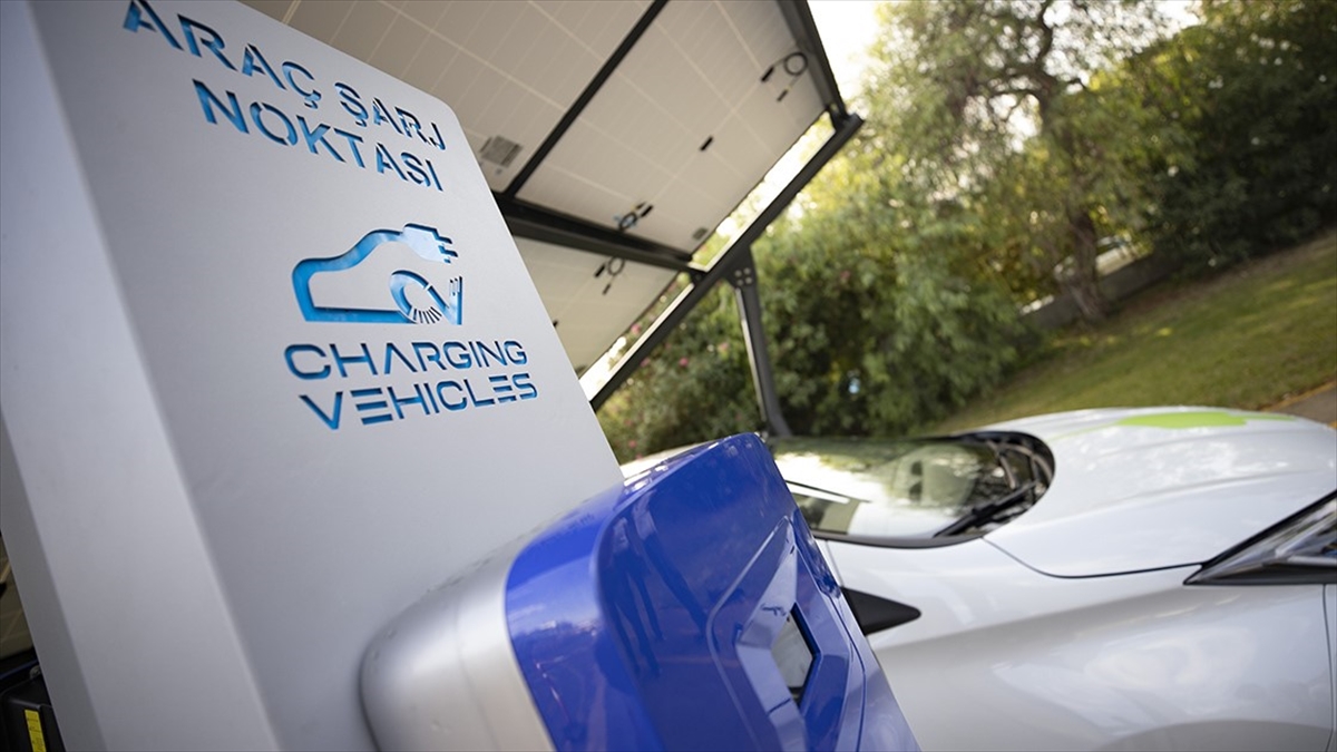 Elektrikli Araç Sahipleriyle Site Yönetimleri Arasında Şarj Gerilimi Yaşanıyor