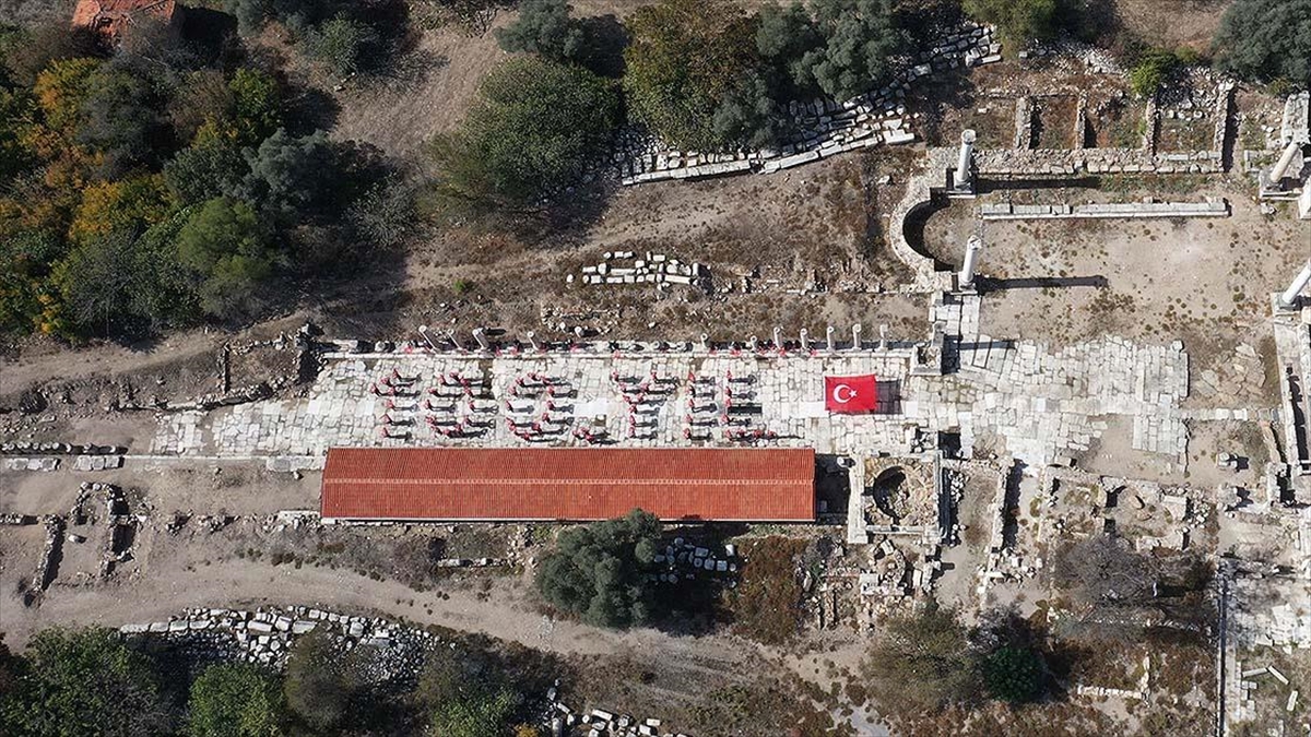 Gladyatörler Kentinde "100. Yıl" Ve "Türkiye" Koreografisi Oluşturuldu