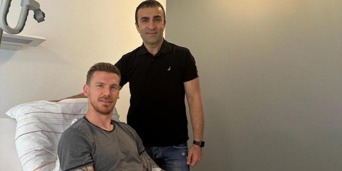 Fenerbahçeli Futbolcu Serdar Aziz, Almanya'da Operasyon Geçirdi