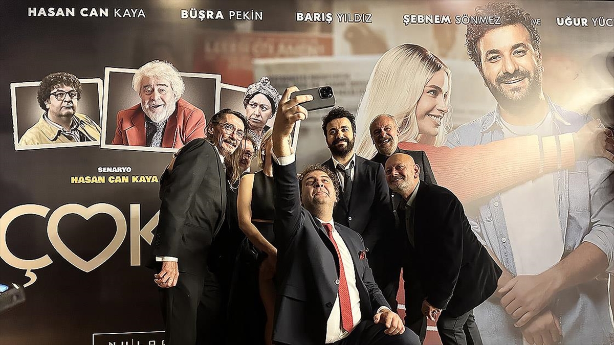 "çok Aşk" Filminin Galası Yapıldı
