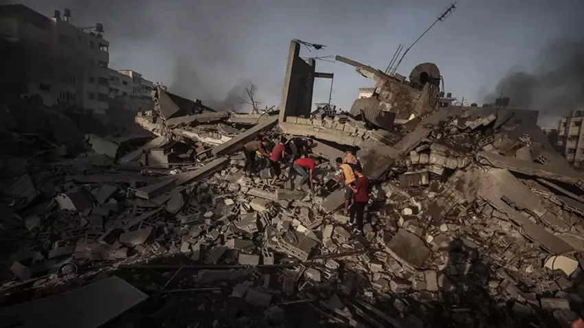 İsrail'den Gazze'de bir kanlı saldırı daha