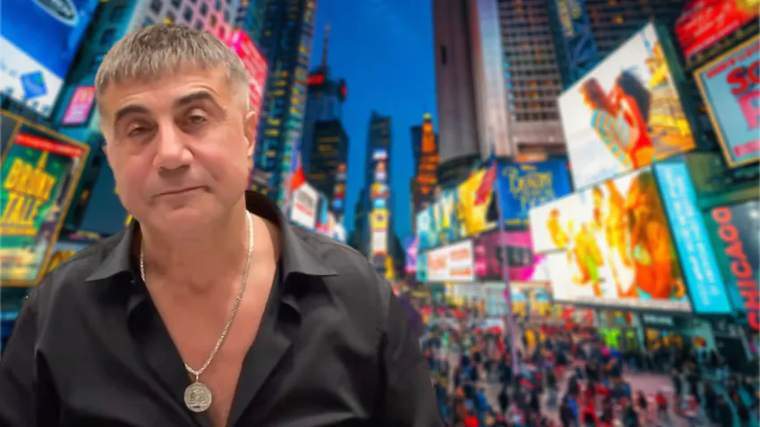 Sedat Peker Cumhuriyet’in 100. yılını Times Meydanı’nda kutladı! Yazılanlar dikkat çekti…